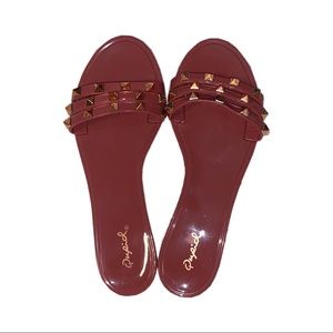 studded slipper slides